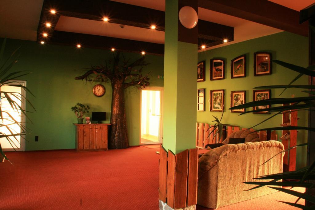 Hotel Kuznia Oberza Polska Łysomice Kültér fotó