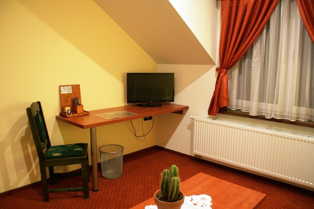 Hotel Kuznia Oberza Polska Łysomice Szoba fotó